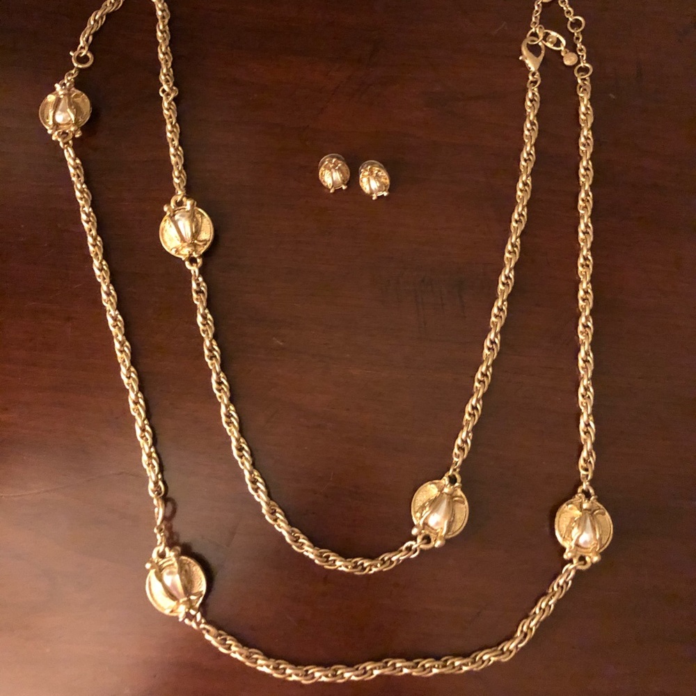 Cabi All the Buzz Bee Earrings and Necklace